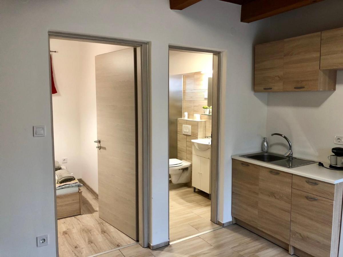 Lena Vendeghaz Hotel Balatonberény Buitenkant foto